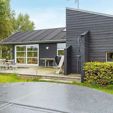 Holiday home 6 Person In Glesborg